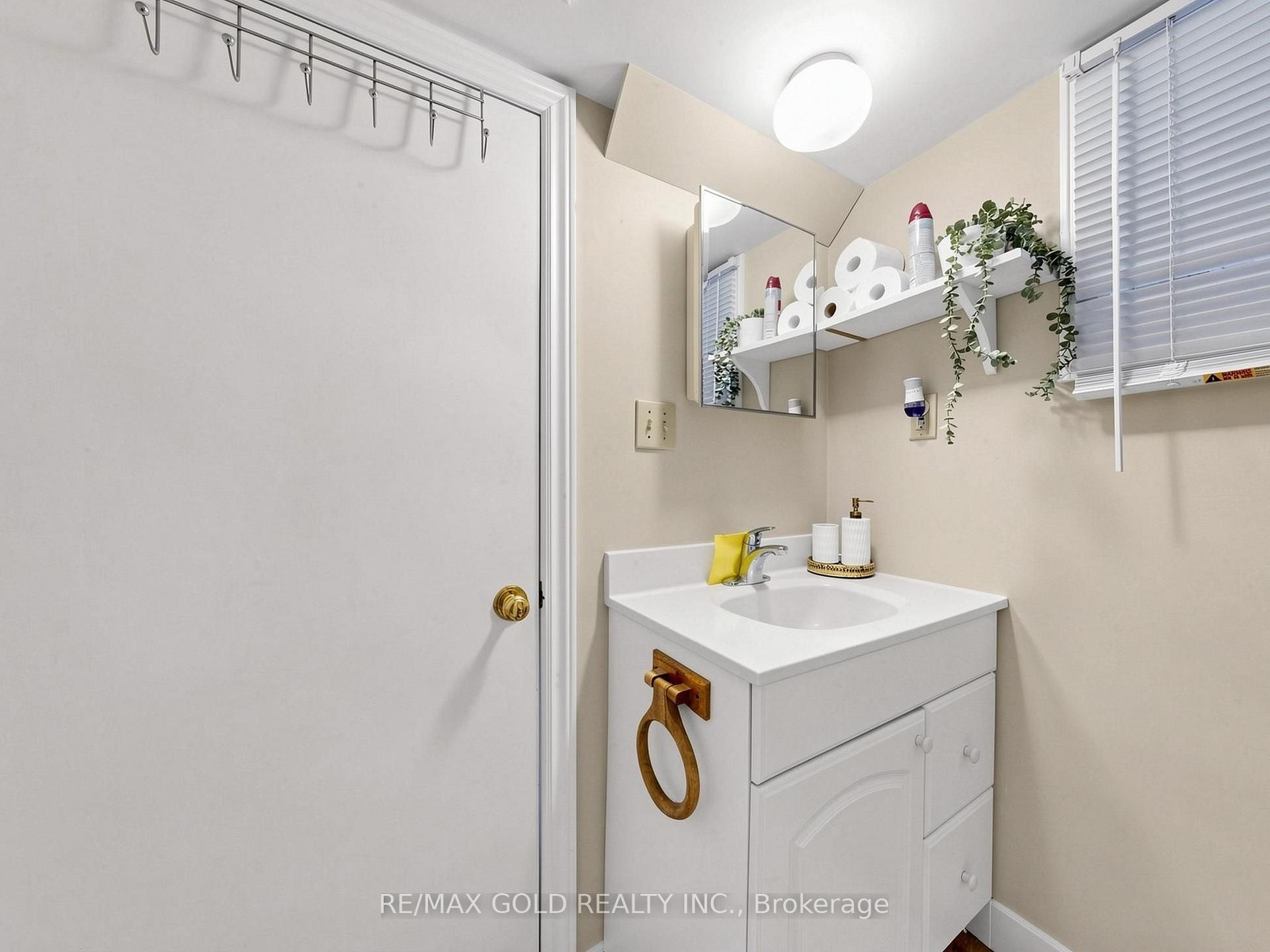 Photo 42 of 746 King Street W, Hamilton, Westdale — HOMEH