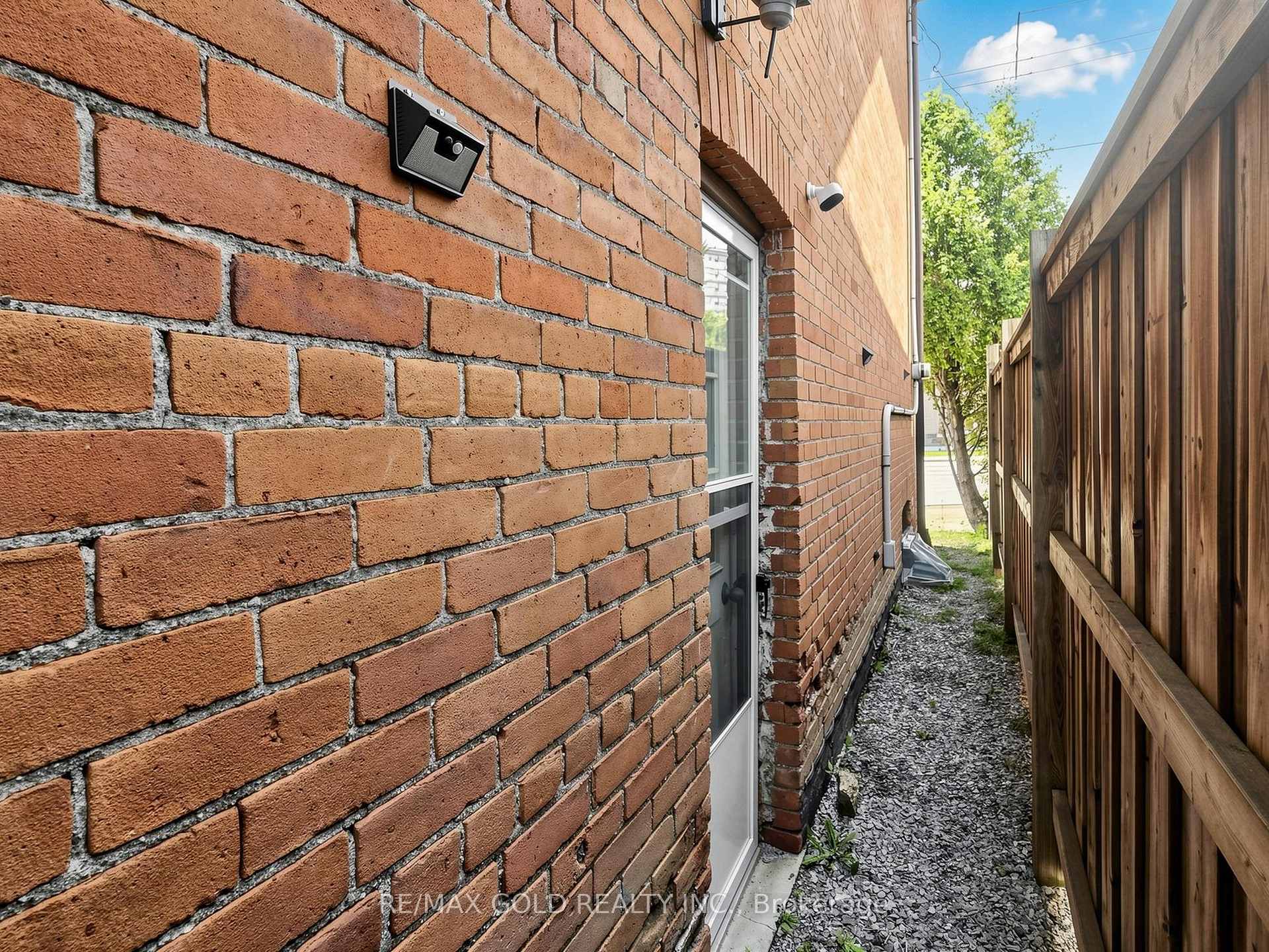 Photo 46 of 746 King Street W, Hamilton, Westdale — HOMEH