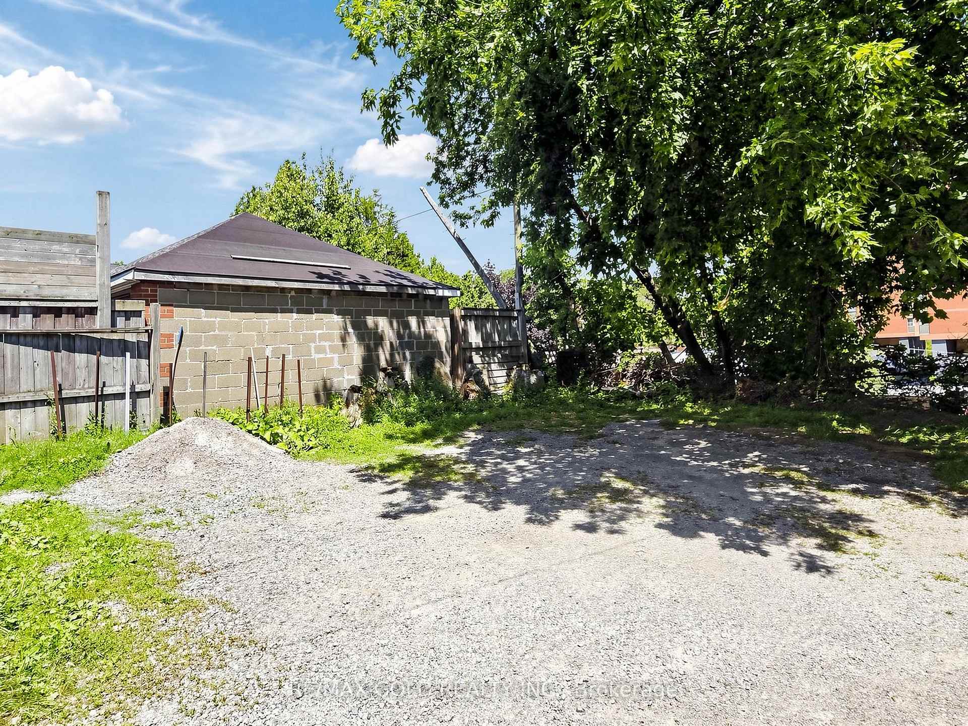 Photo 47 of 746 King Street W, Hamilton, Westdale — HOMEH