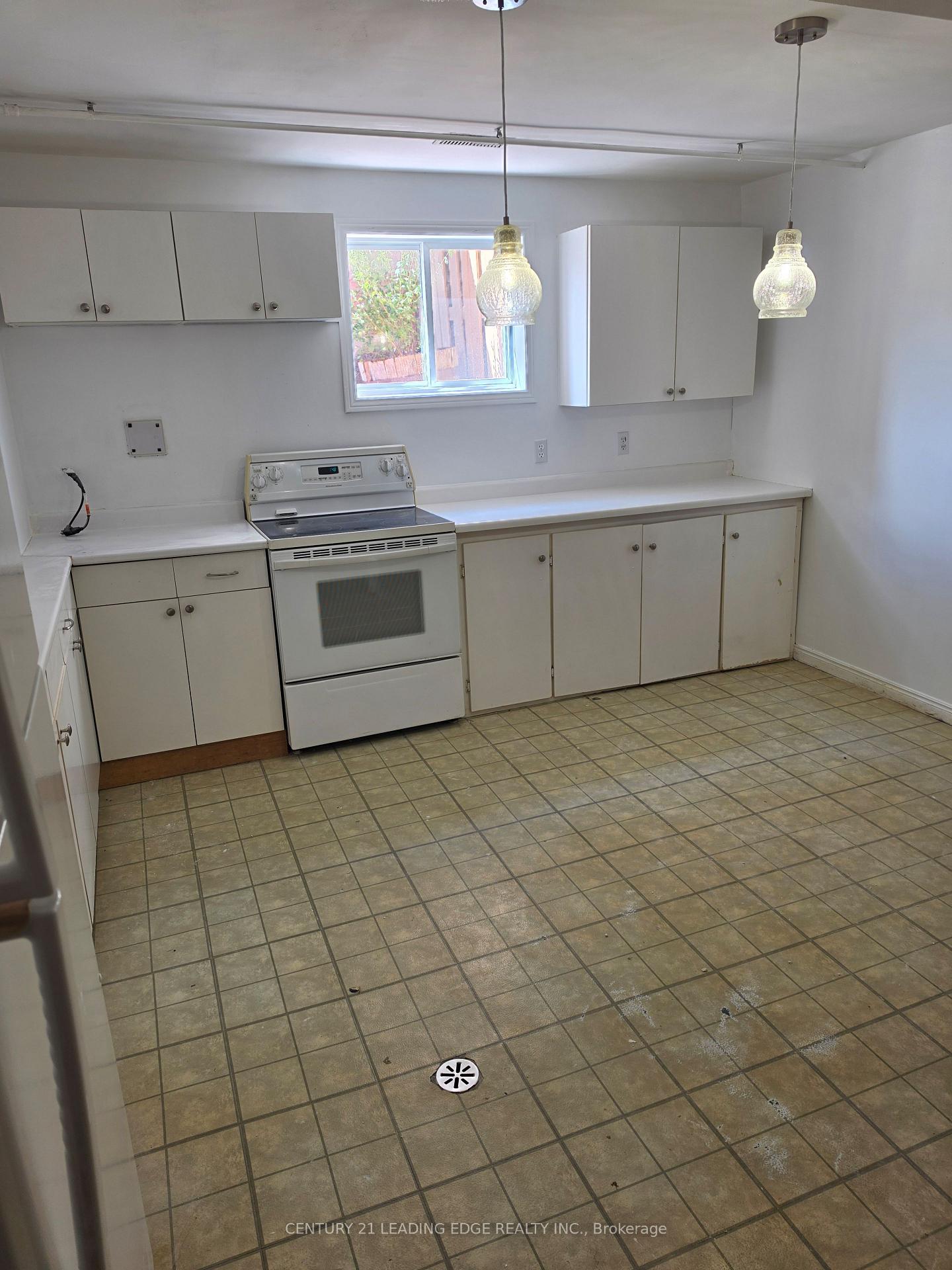 Photo 21 of Unit Lower, 142 Oakcrest Drive, Georgina, Keswick North — HOMEH
