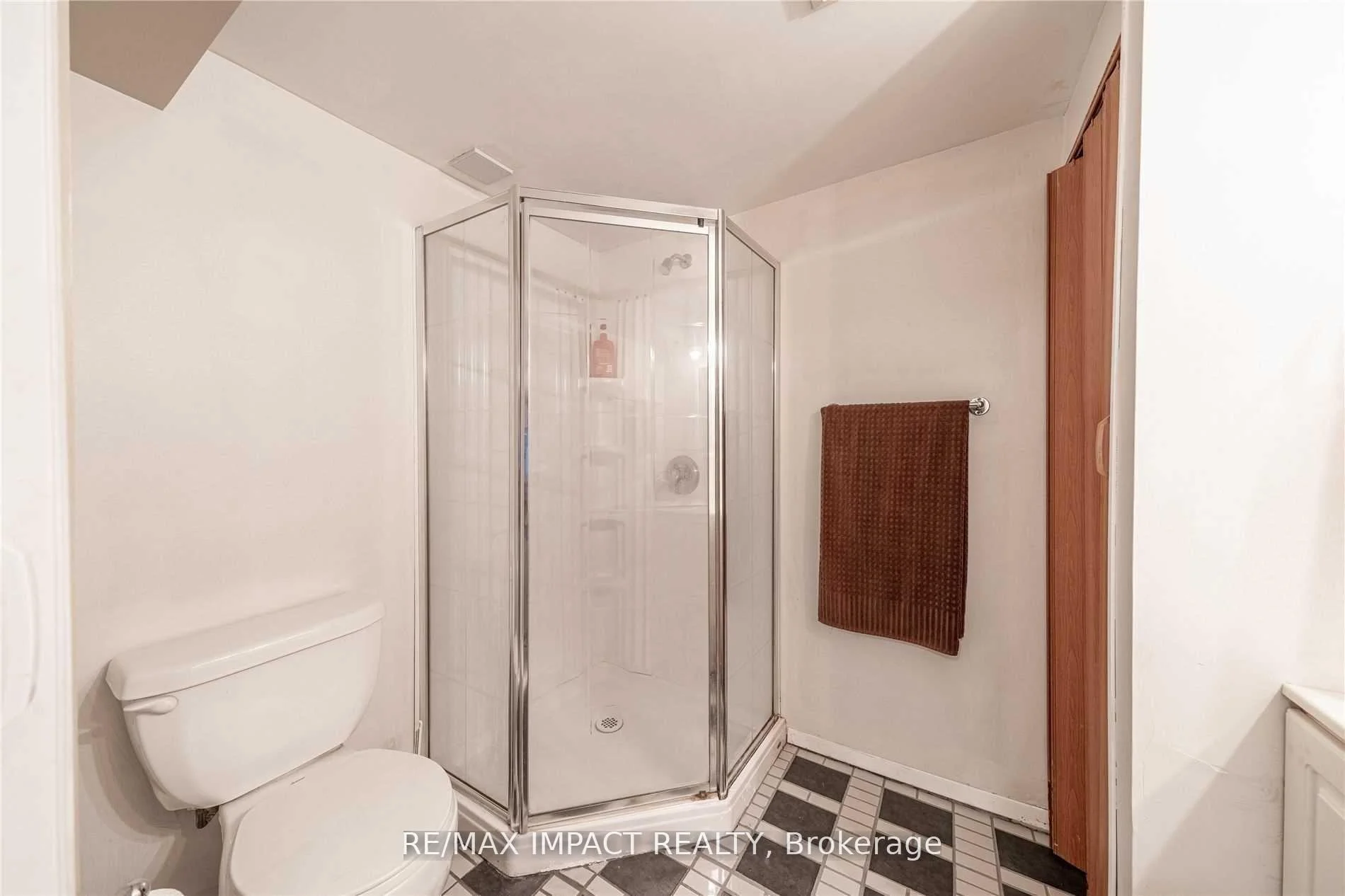 Photo 29 of Unit 28, 33 Taunton Road, Oshawa, Centennial — HOMEH