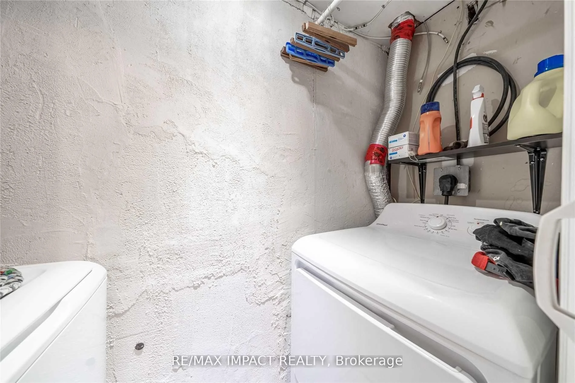 Photo 32 of Unit 28, 33 Taunton Road, Oshawa, Centennial — HOMEH