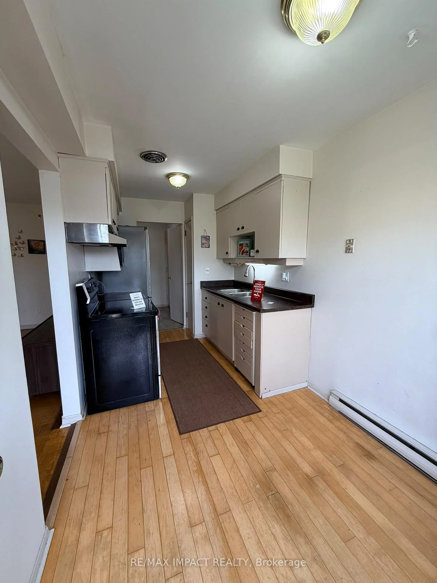 Photo 10 of Unit 28, 33 Taunton Road, Oshawa, Centennial — HOMEH