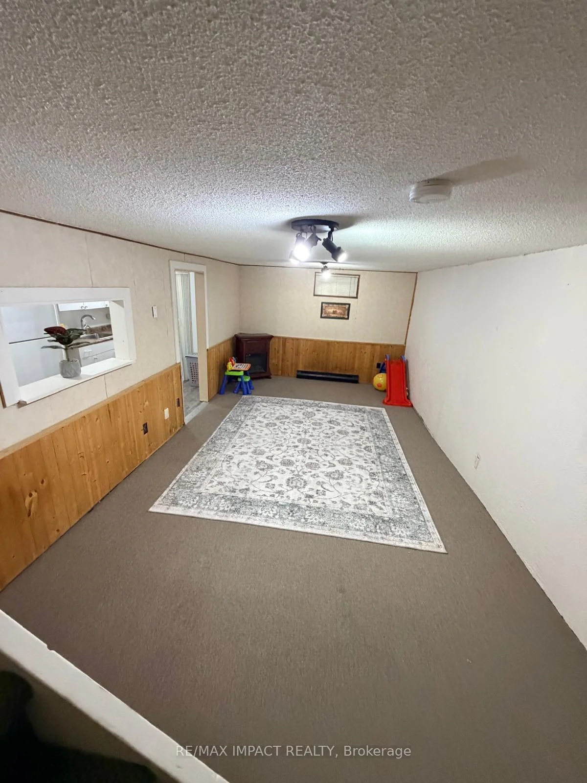 Photo 38 of Unit 28, 33 Taunton Road, Oshawa, Centennial — HOMEH