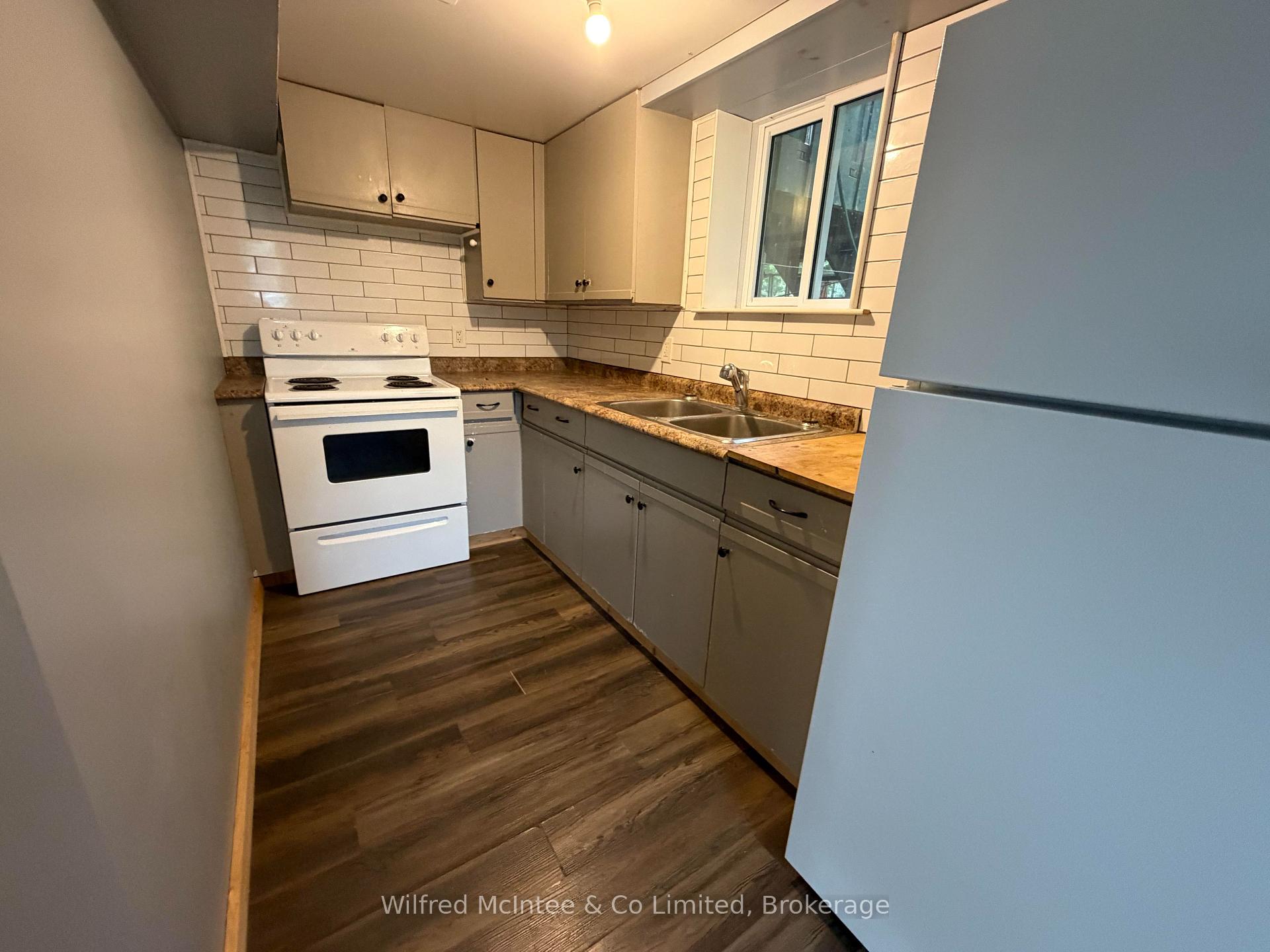 Photo 8 of 2 Parkview Court, Brockton — HOMEH