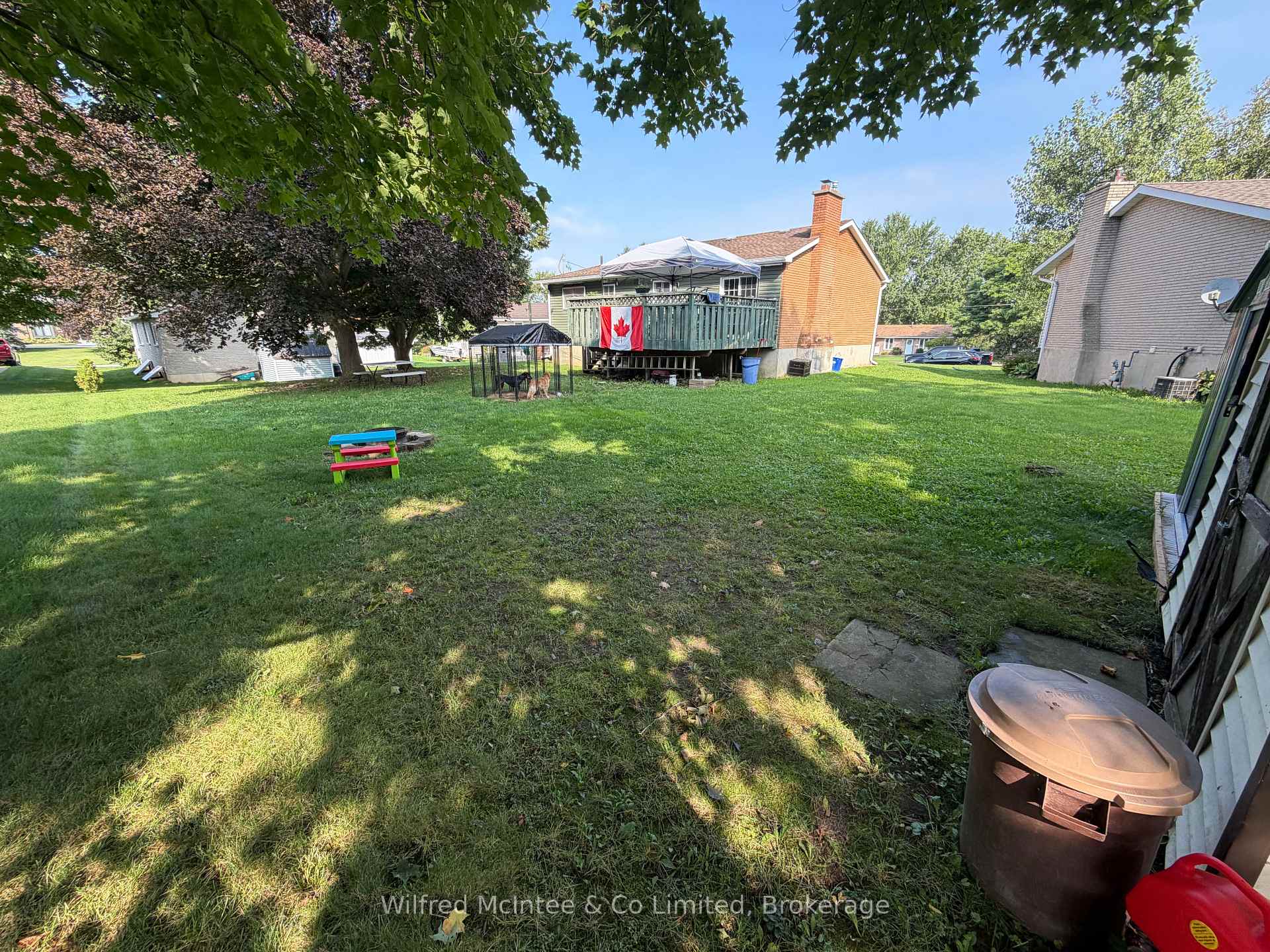 Photo 14 of 2 Parkview Court, Brockton — HOMEH