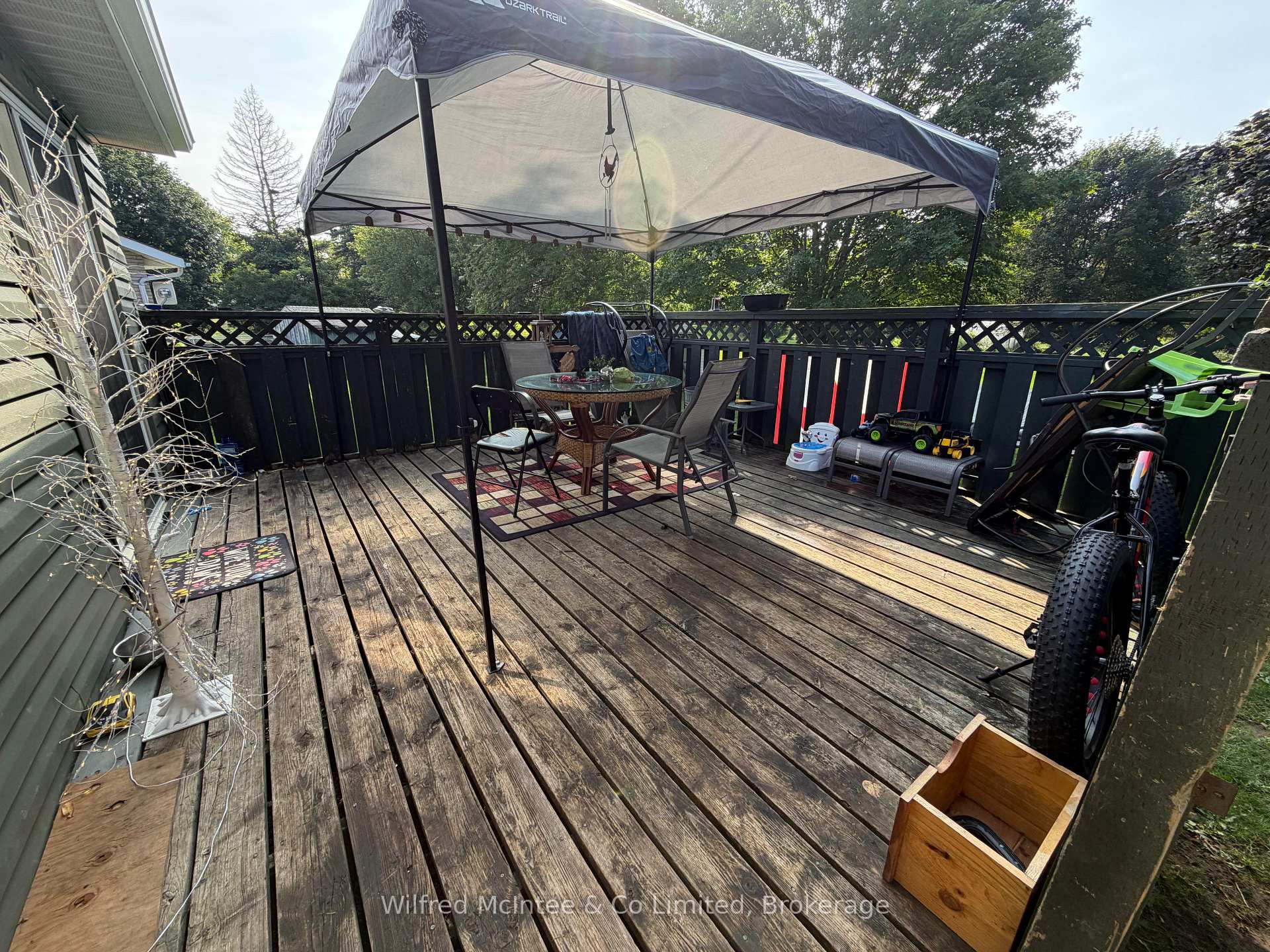 Photo 15 of 2 Parkview Court, Brockton — HOMEH