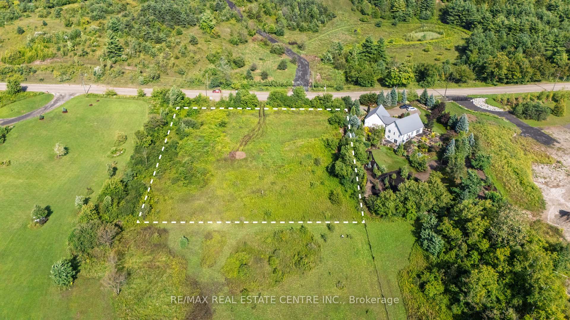 Photo 3 of 4032 Concession 7 Road, Puslinch, Crieff/Aikensville/Killean — HOMEH