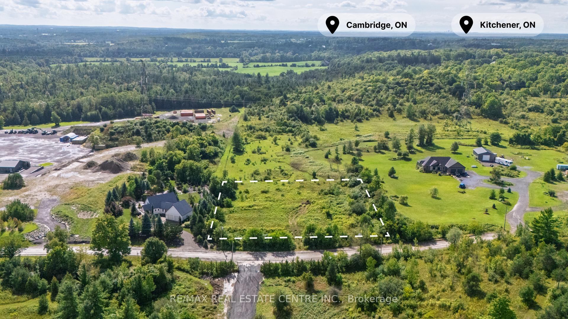 Photo 10 of 4032 Concession 7 Road, Puslinch, Crieff/Aikensville/Killean — HOMEH