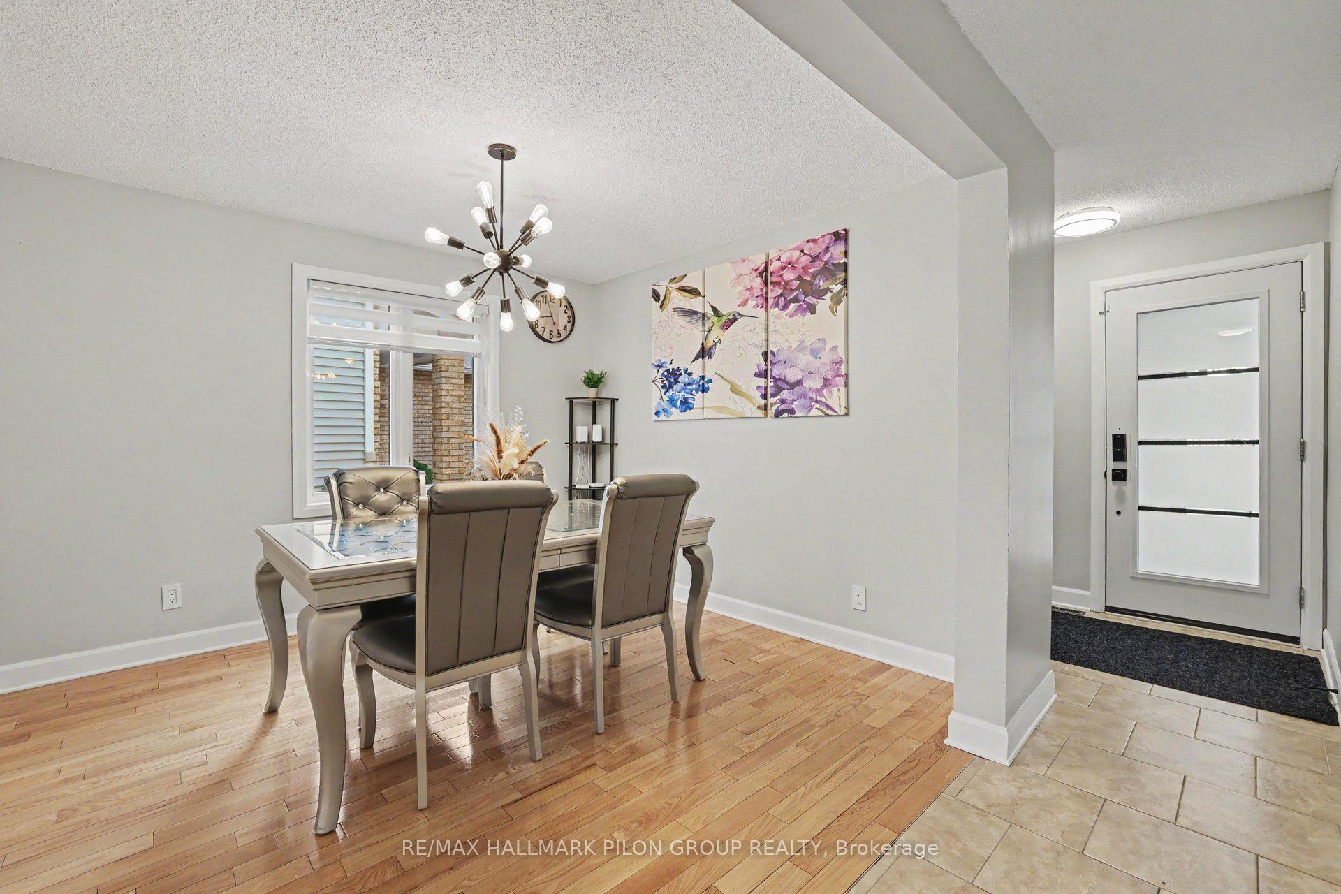 Photo 12 of 1689 Champneuf Drive, Ottawa, Chateauneuf — HOMEH