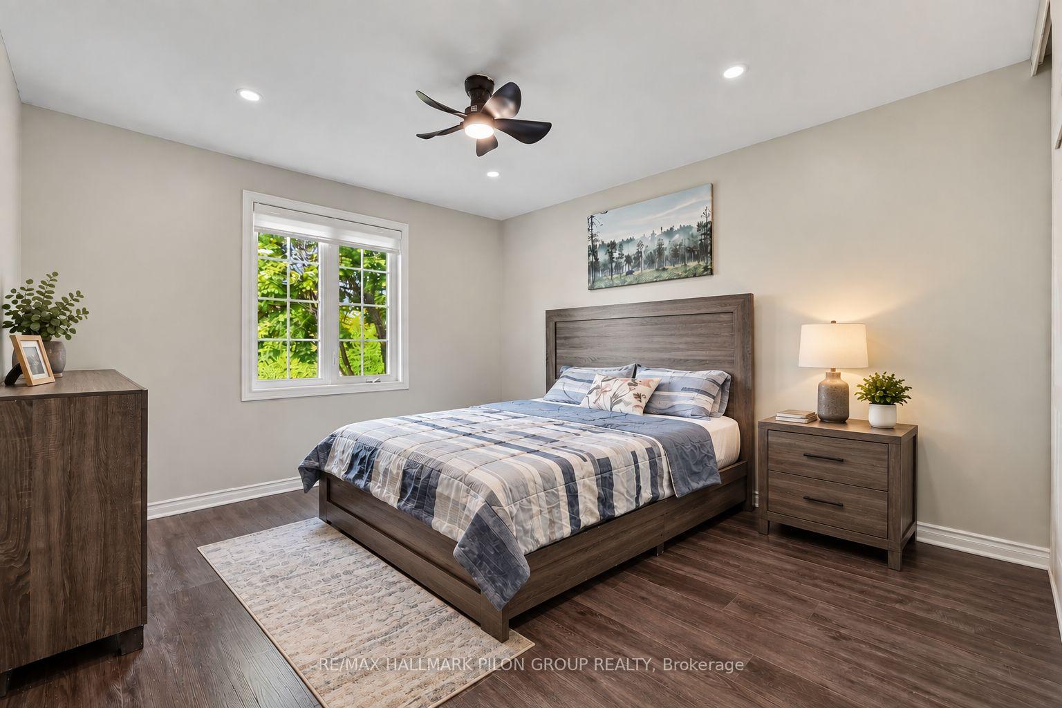 Photo 22 of 1689 Champneuf Drive, Ottawa, Chateauneuf — HOMEH