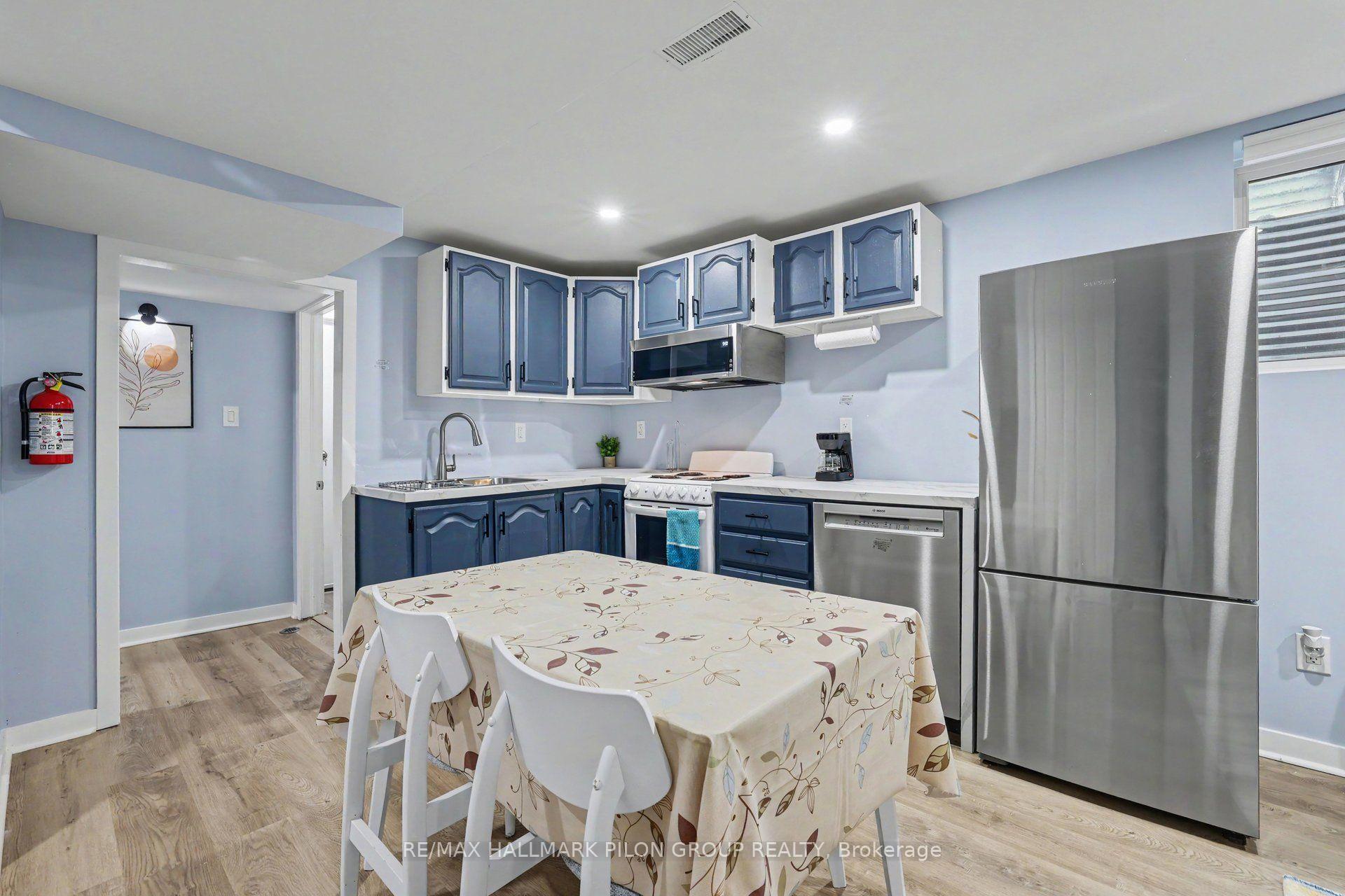 Photo 27 of 1689 Champneuf Drive, Ottawa, Chateauneuf — HOMEH