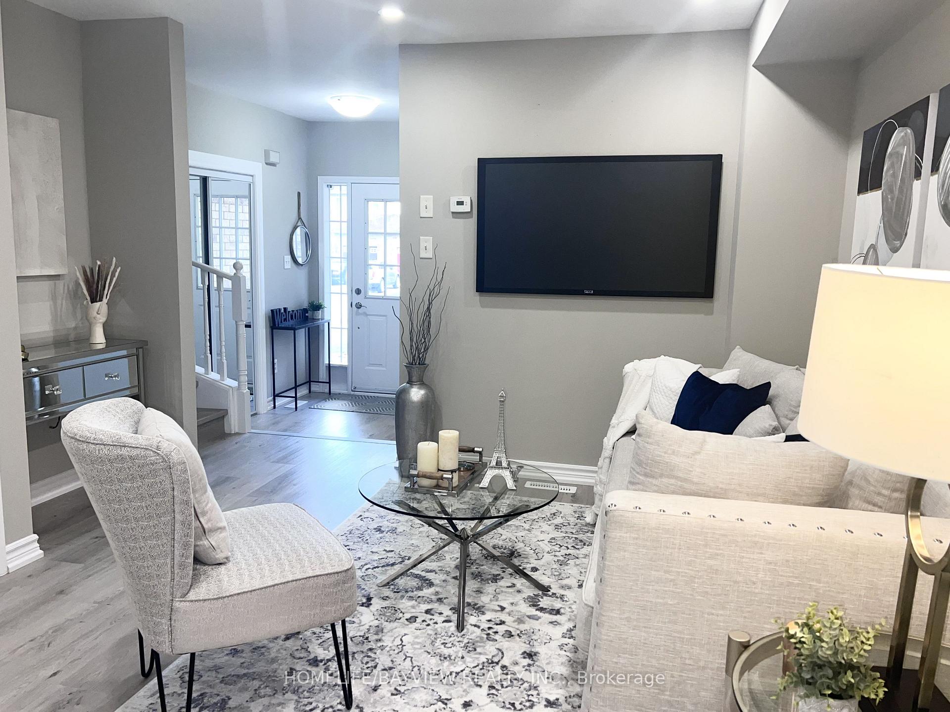 Photo 3 of 52 Hawthorne Crescent, Barrie, Ardagh — HOMEH