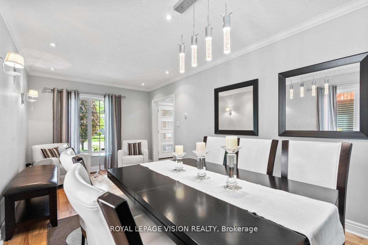 Photo 5 of 91 Princeton Gate, Vaughan, Maple — HOMEH