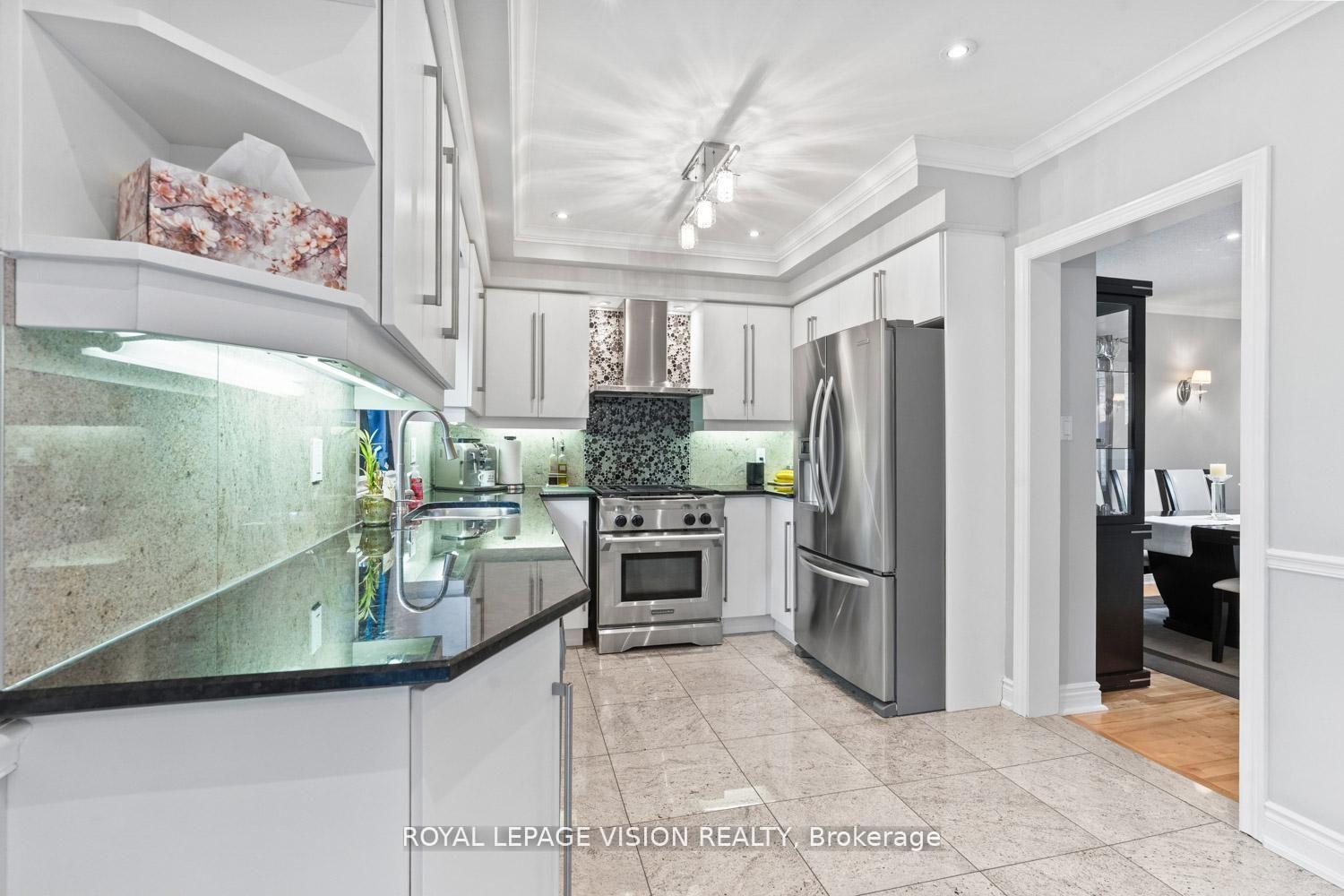 Photo 11 of 91 Princeton Gate, Vaughan, Maple — HOMEH