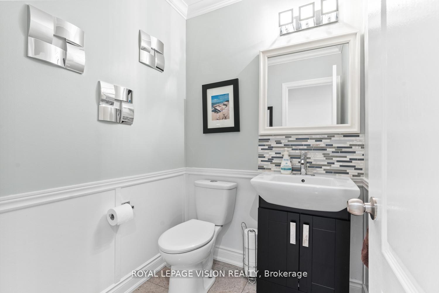 Photo 15 of 91 Princeton Gate, Vaughan, Maple — HOMEH