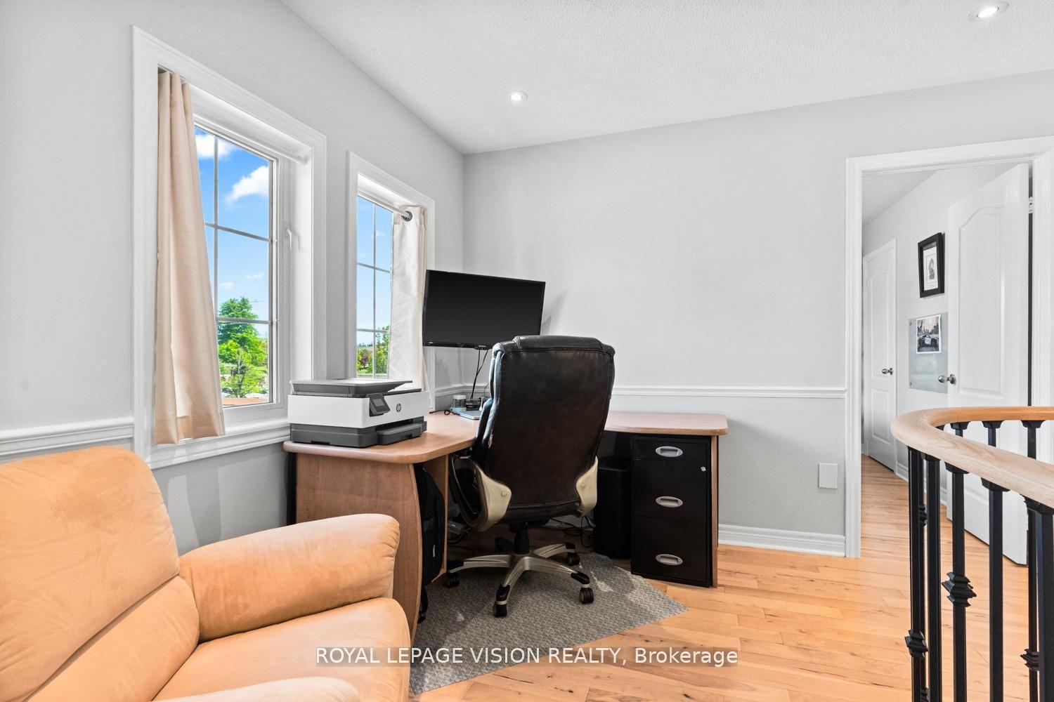 Photo 23 of 91 Princeton Gate, Vaughan, Maple — HOMEH