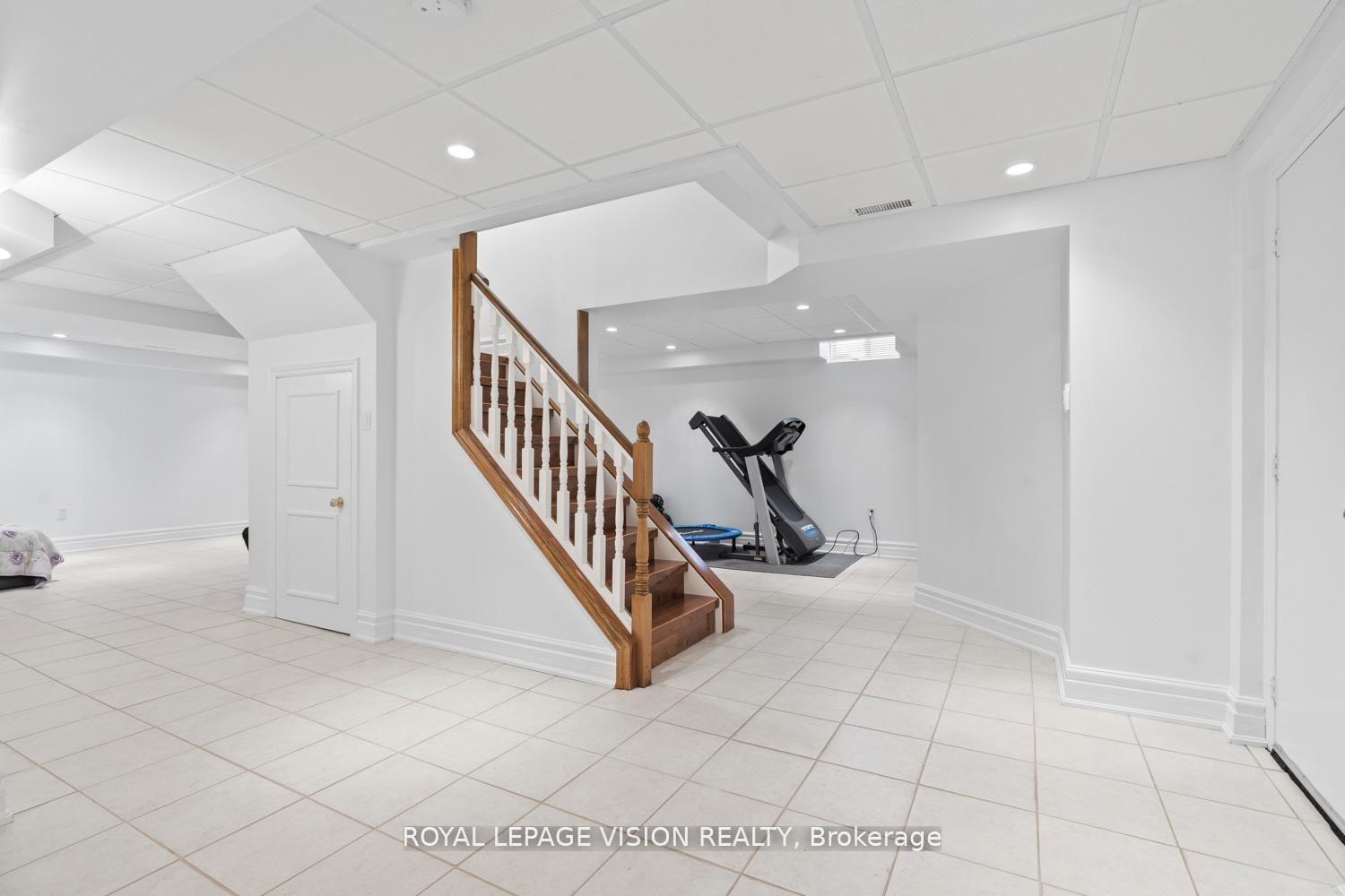 Photo 32 of 91 Princeton Gate, Vaughan, Maple — HOMEH