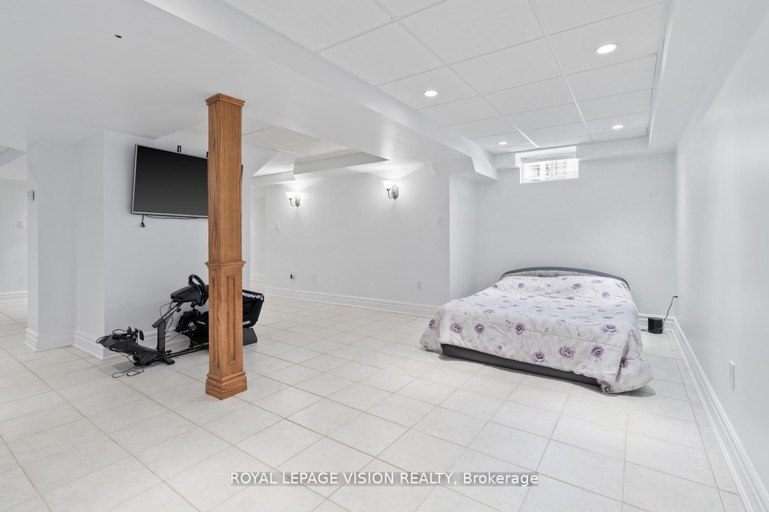 Photo 34 of 91 Princeton Gate, Vaughan, Maple — HOMEH