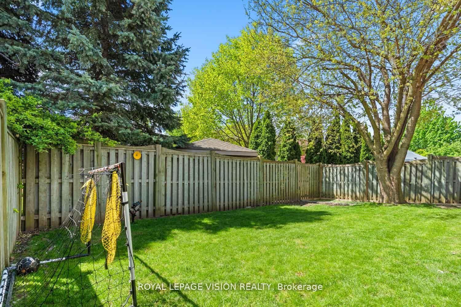 Photo 41 of 91 Princeton Gate, Vaughan, Maple — HOMEH