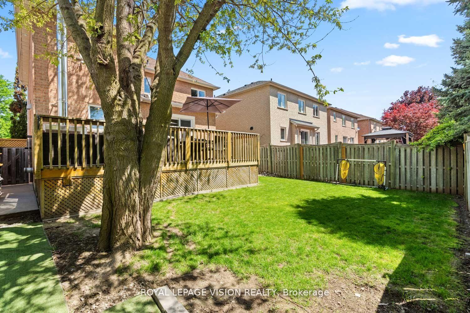 Photo 46 of 91 Princeton Gate, Vaughan, Maple — HOMEH