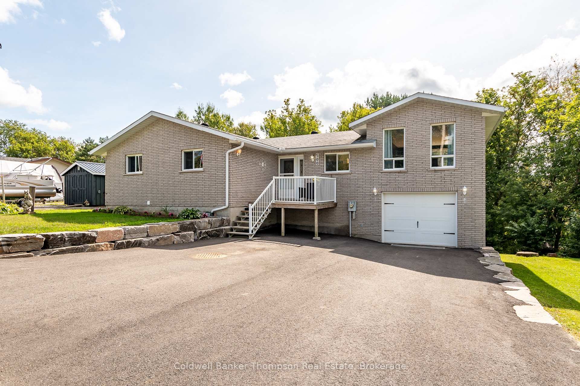 Photo 2 of 500 High Street, Burk's Falls — HOMEH