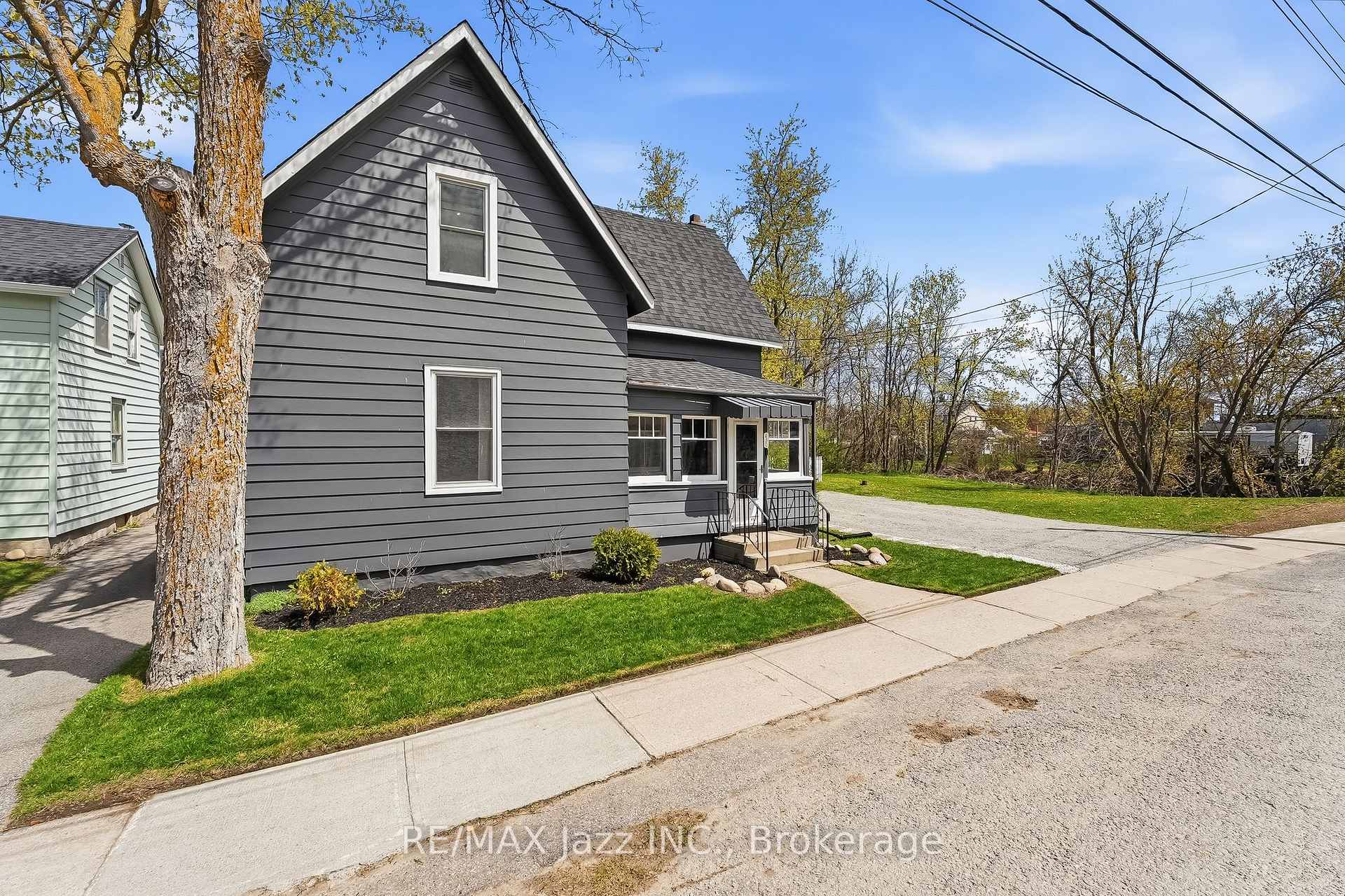 Photo 4 of 430 Eldon Road, Kawartha Lakes, Little Britain — HOMEH
