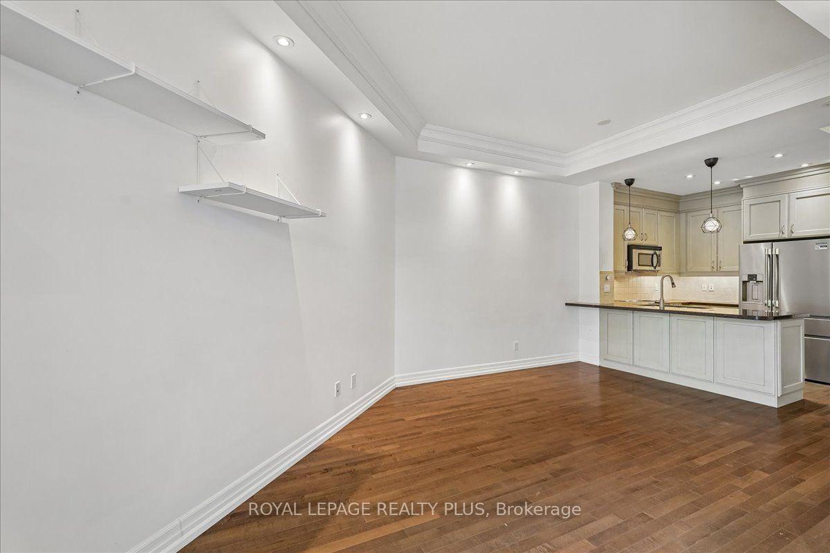 Photo 15 of Unit 204, 20 Burkebrook Place, North York, Bridle Path-Sunnybrook-York Mills — HOMEH