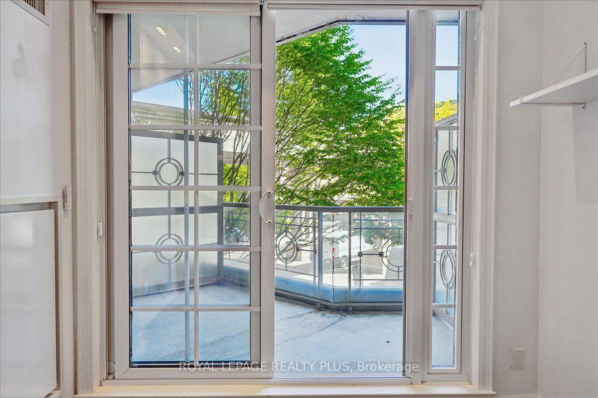 Photo 25 of Unit 204, 20 Burkebrook Place, North York, Bridle Path-Sunnybrook-York Mills — HOMEH