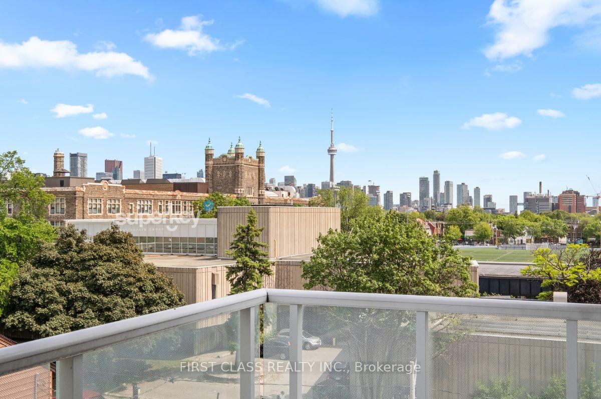 Photo of Unit 413, 783 Bathurst Street