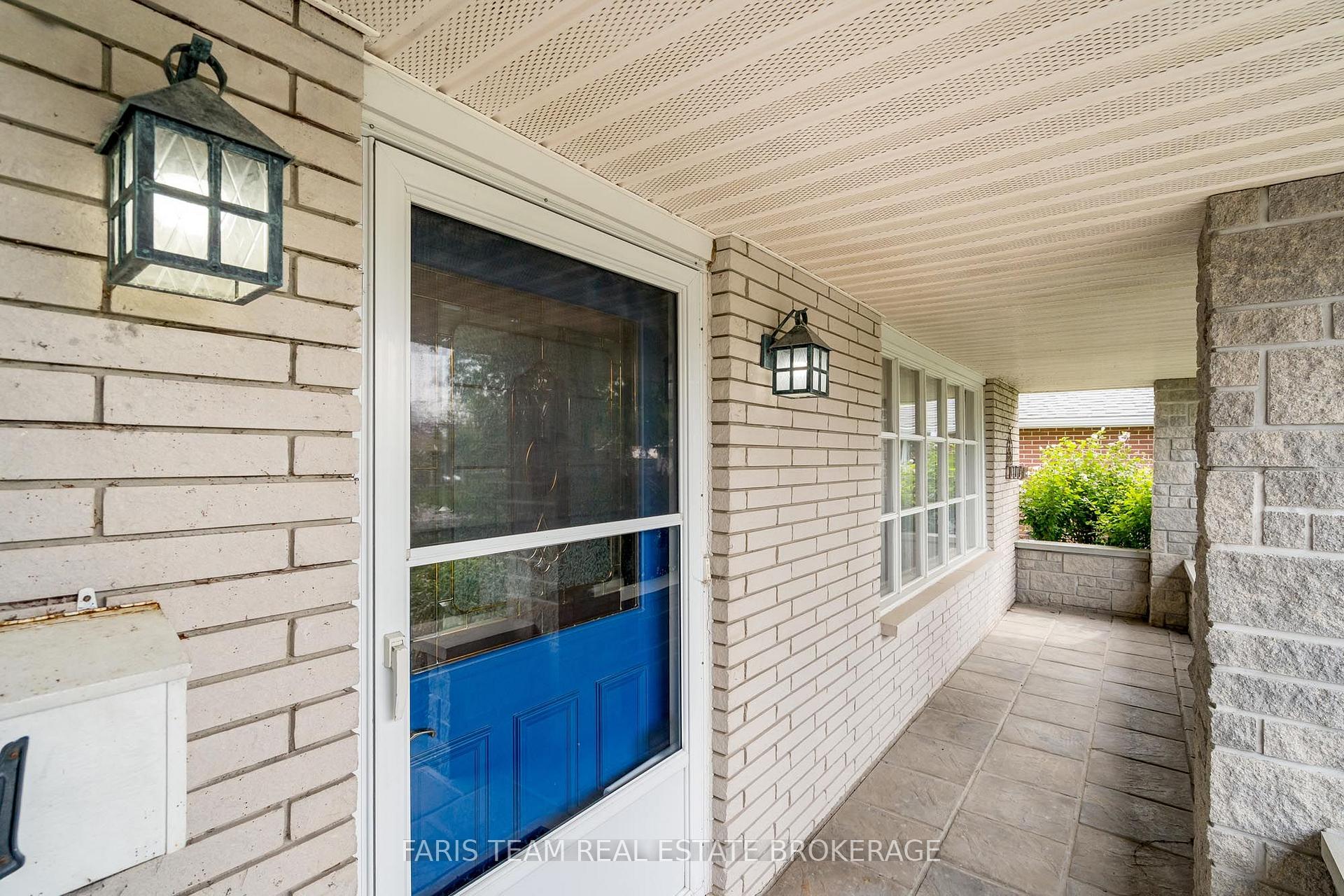 Photo 10 of 51 Davies Crescent, Barrie, Grove East — HOMEH