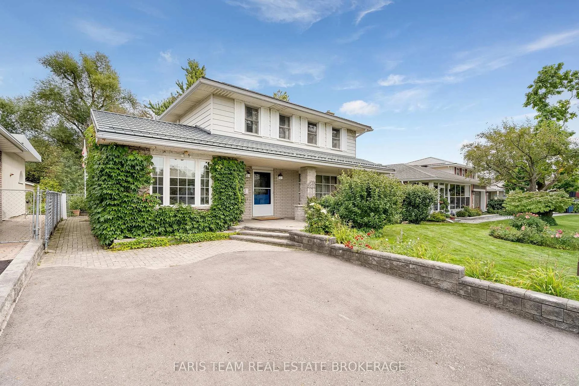 Photo 8 of 51 Davies Crescent, Barrie, Grove East — HOMEH