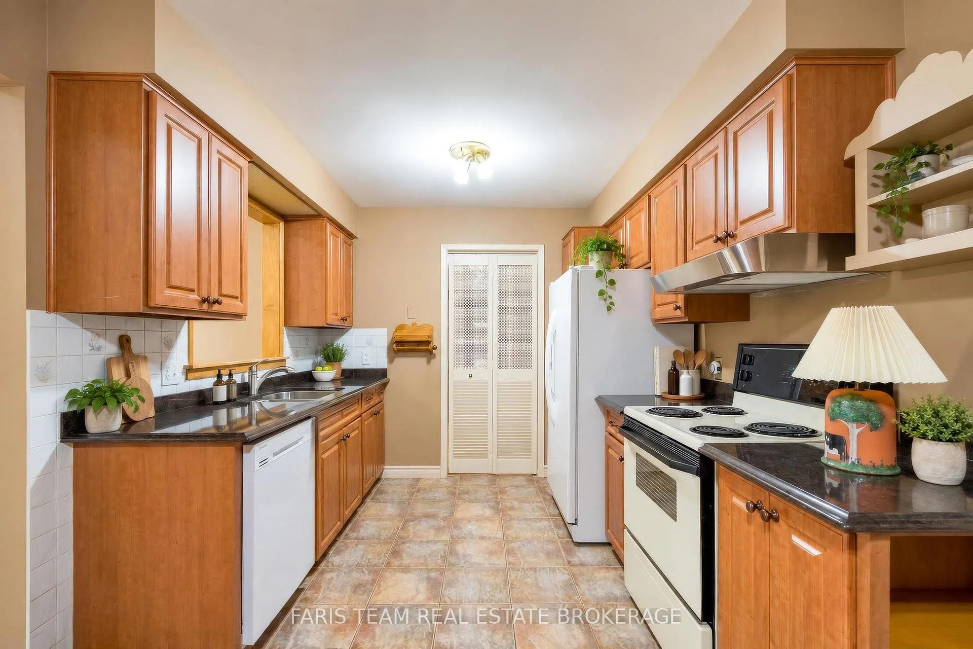 Photo 18 of 51 Davies Crescent, Barrie, Grove East — HOMEH