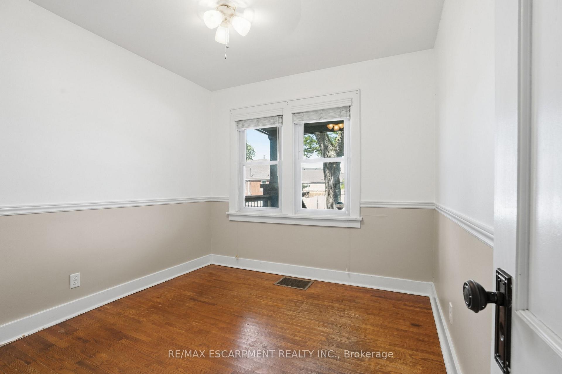 Photo 13 of 96 Paling Avenue, Hamilton, Homeside — HOMEH