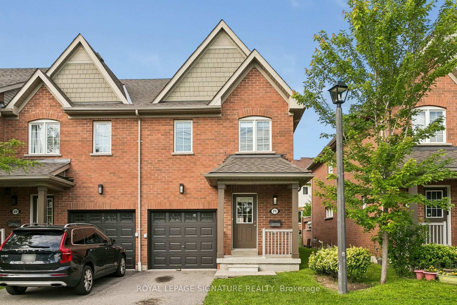 Front of Unit 71, 5255 Palmetto Place