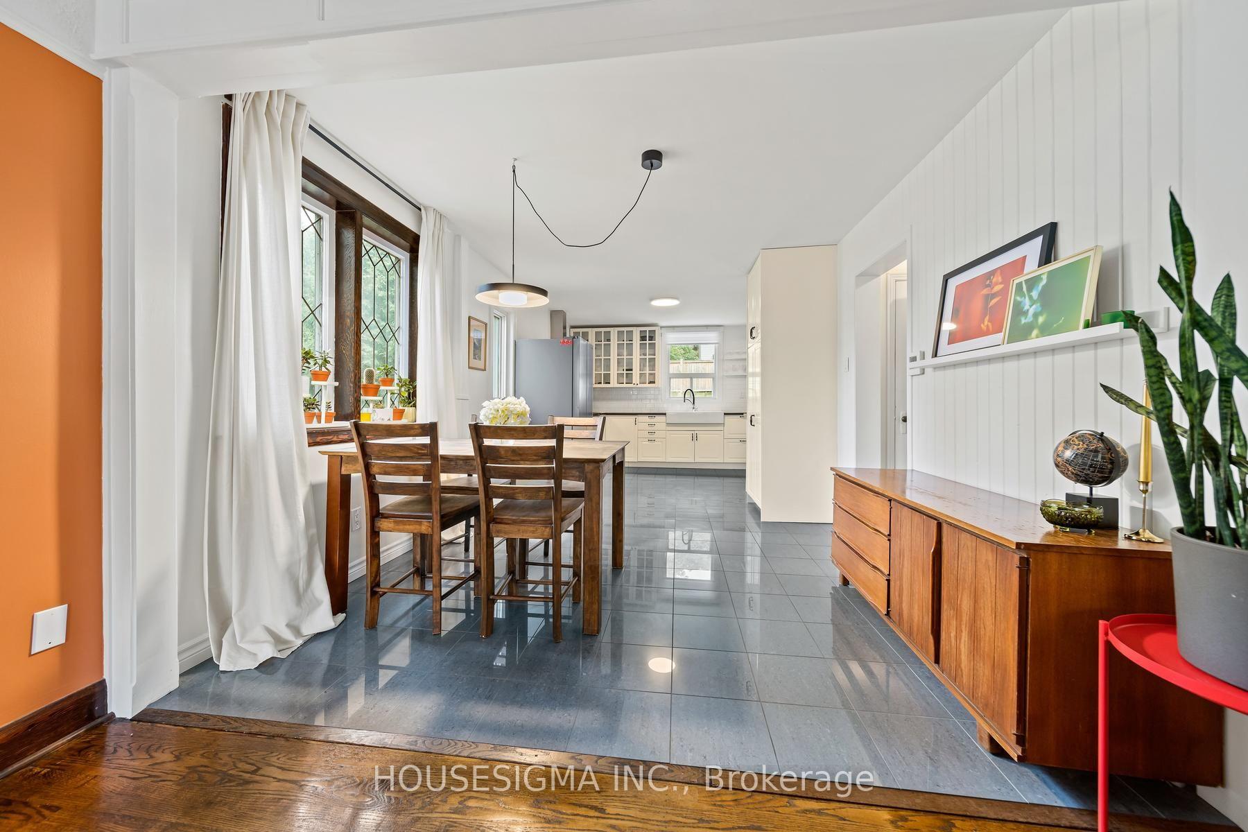 Photo 14 of 22 Arkledun Avenue, Hamilton, Corktown — HOMEH