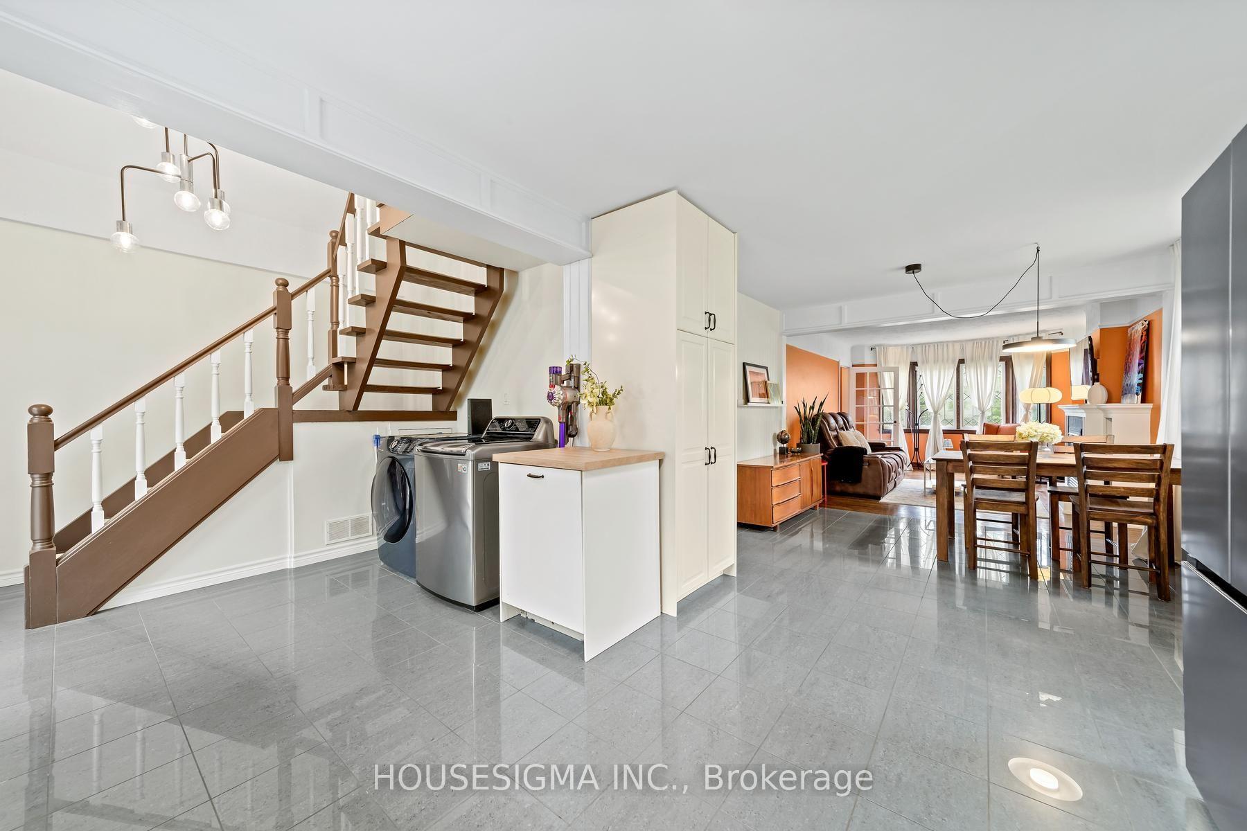 Photo 24 of 22 Arkledun Avenue, Hamilton, Corktown — HOMEH
