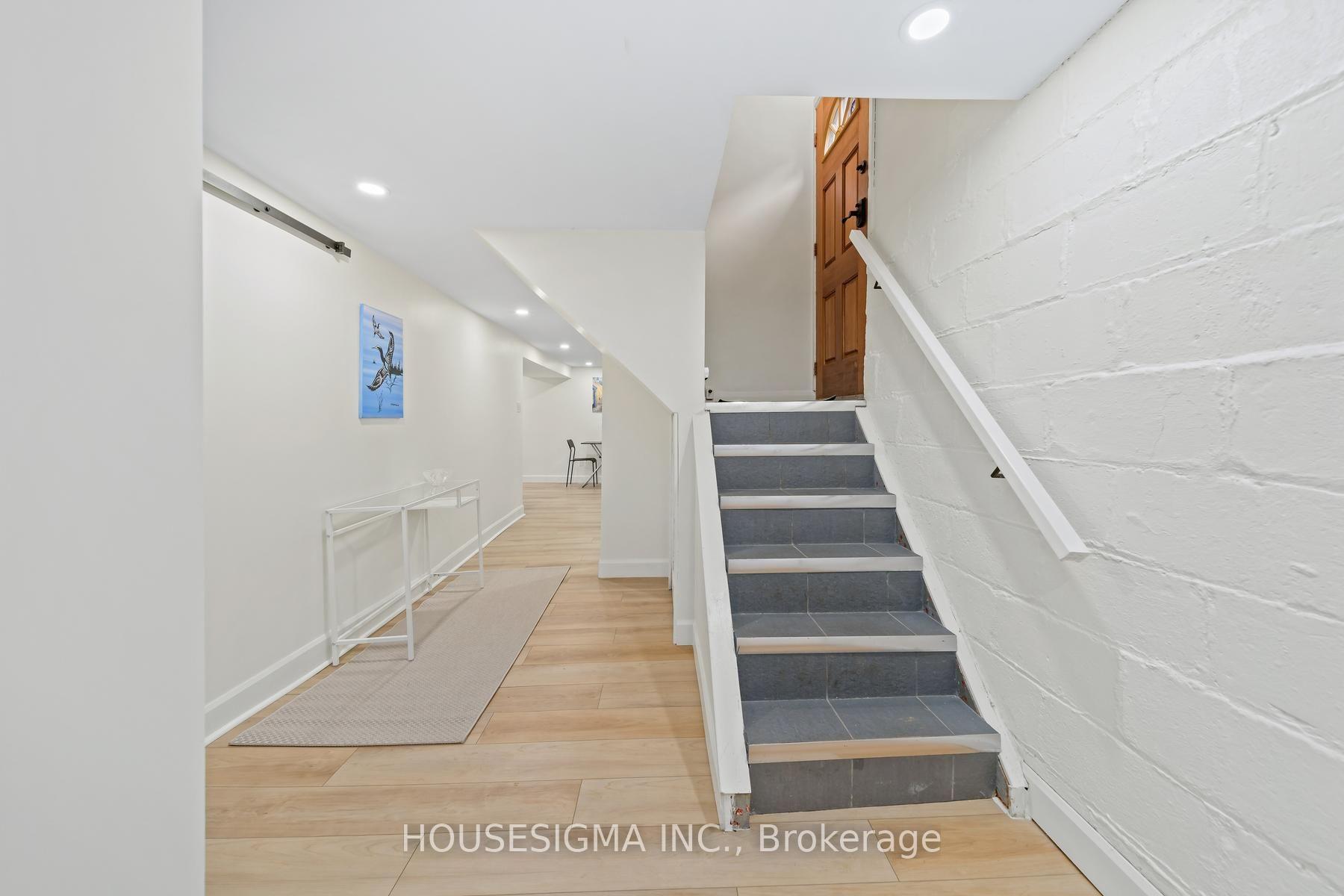 Photo 38 of 22 Arkledun Avenue, Hamilton, Corktown — HOMEH
