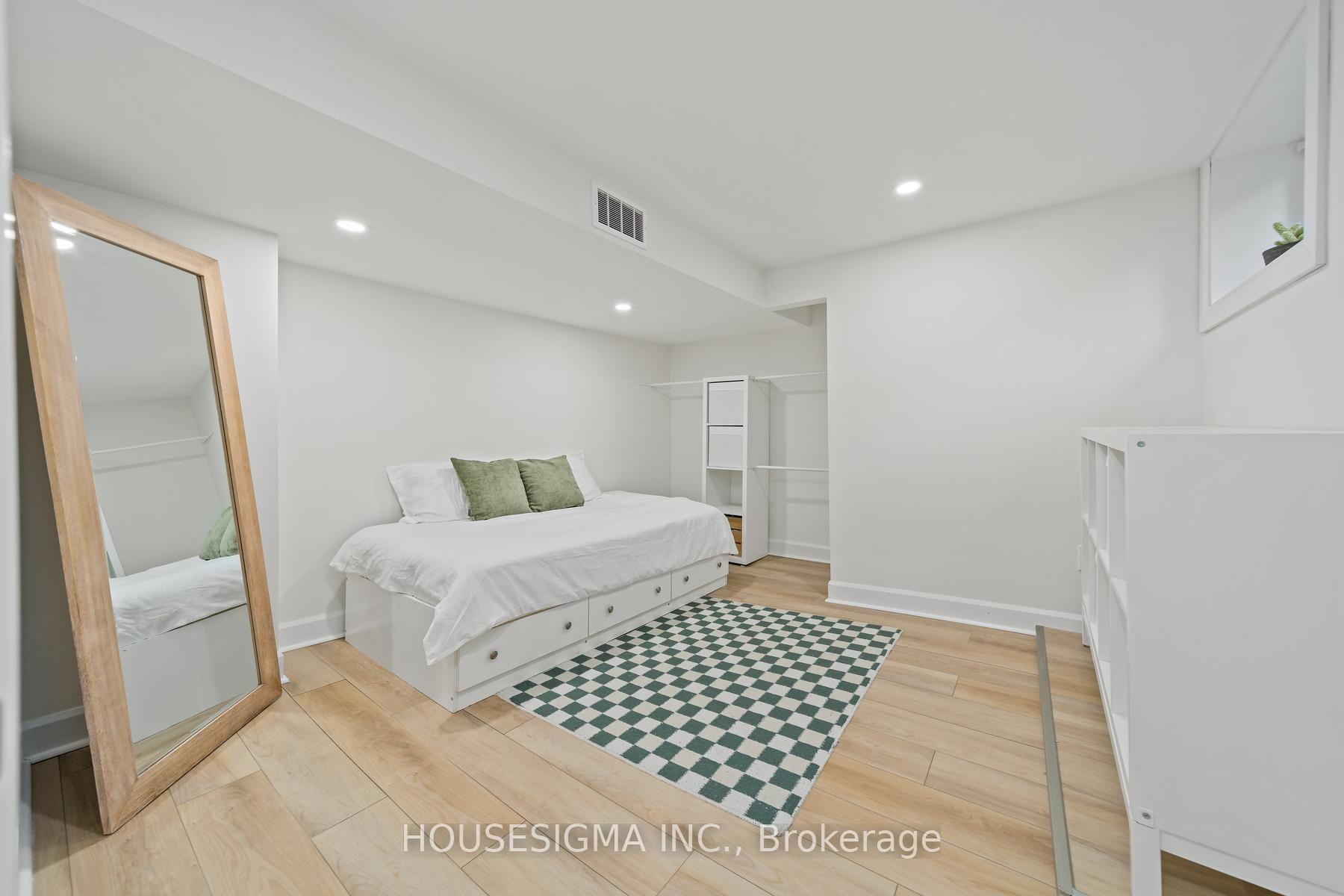Photo 48 of 22 Arkledun Avenue, Hamilton, Corktown — HOMEH