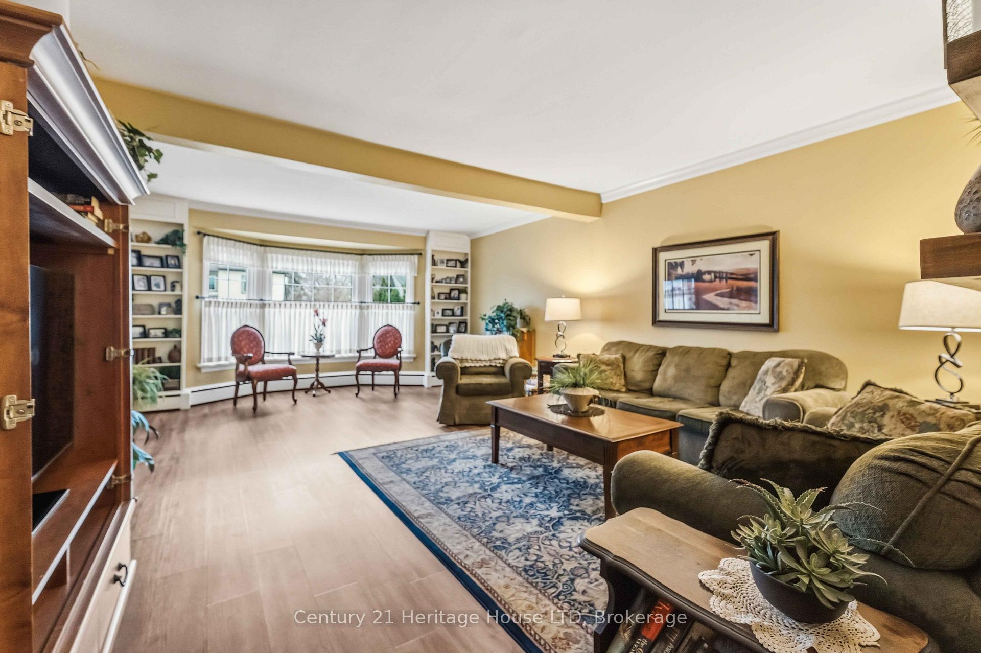 Photo 6 of 25 Glenview Avenue, Welland, Prince Charles — HOMEH