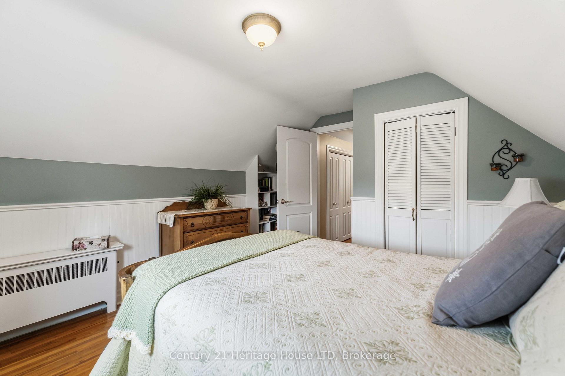 Photo 26 of 25 Glenview Avenue, Welland, Prince Charles — HOMEH