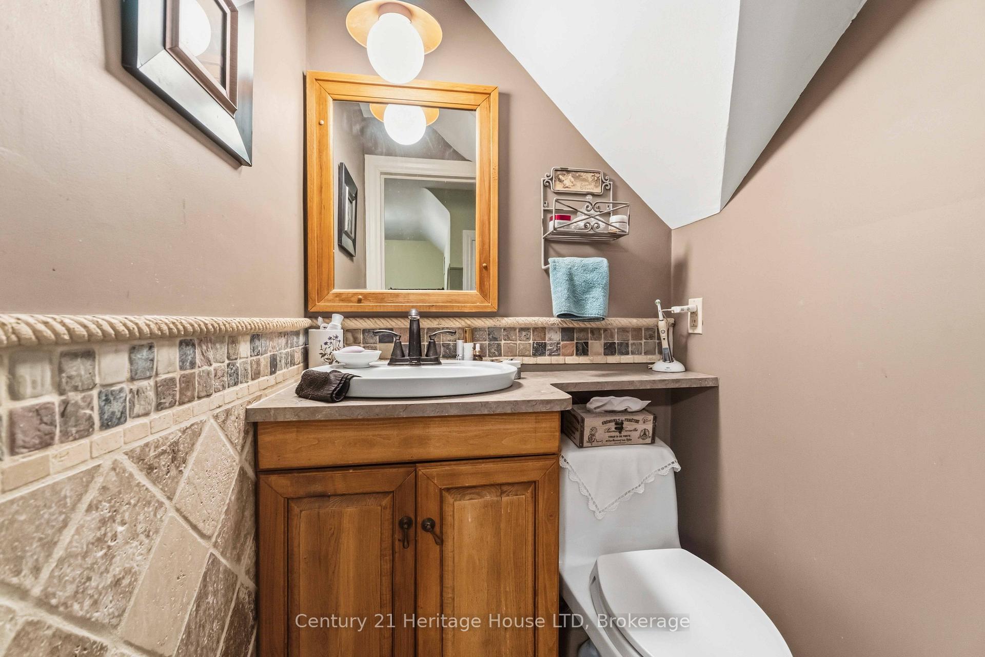 Photo 34 of 25 Glenview Avenue, Welland, Prince Charles — HOMEH