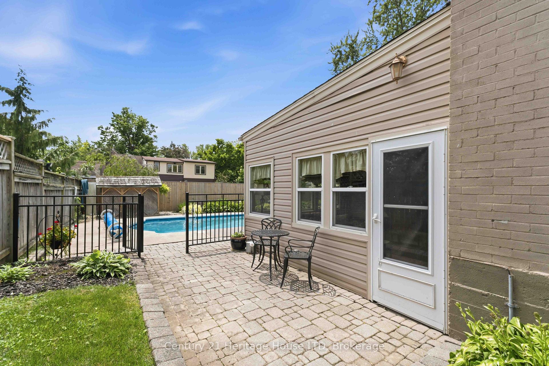 Photo 36 of 25 Glenview Avenue, Welland, Prince Charles — HOMEH