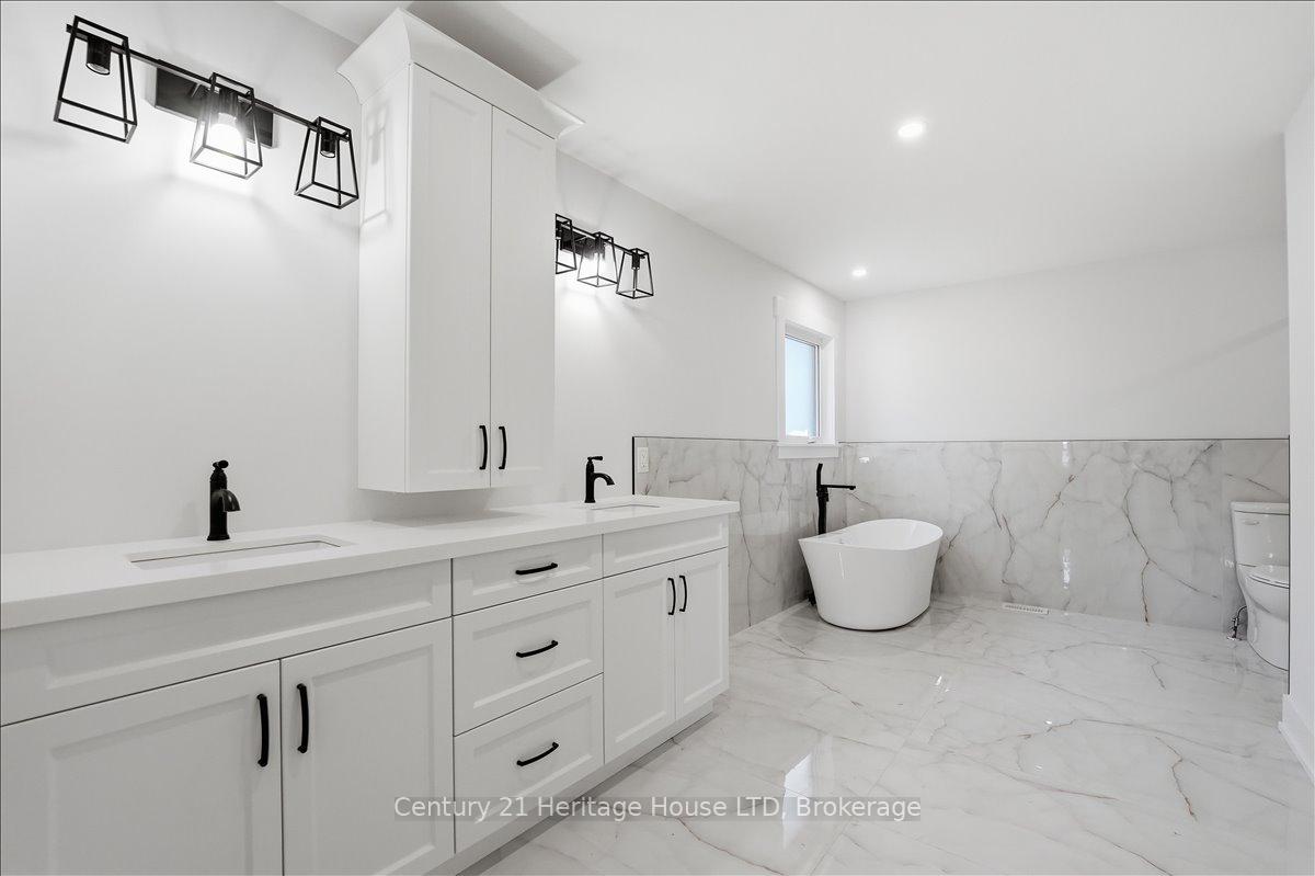 Photo 35 of 2476 Colangelo Drive, Niagara Falls, Stamford — HOMEH