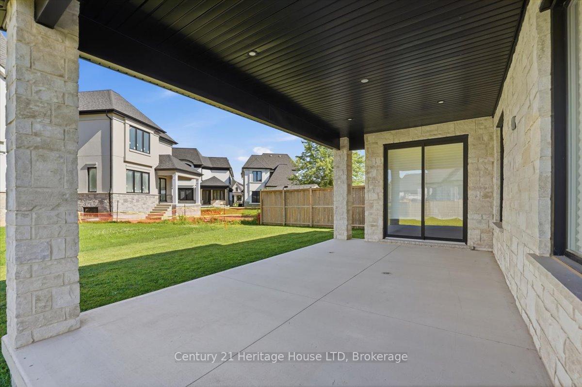 Photo 39 of 2476 Colangelo Drive, Niagara Falls, Stamford — HOMEH