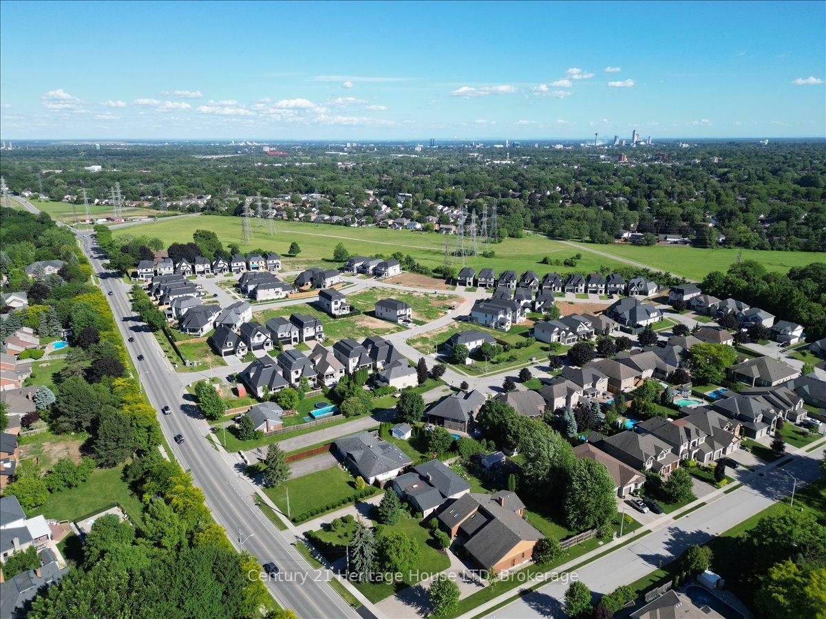 Photo 45 of 2476 Colangelo Drive, Niagara Falls, Stamford — HOMEH
