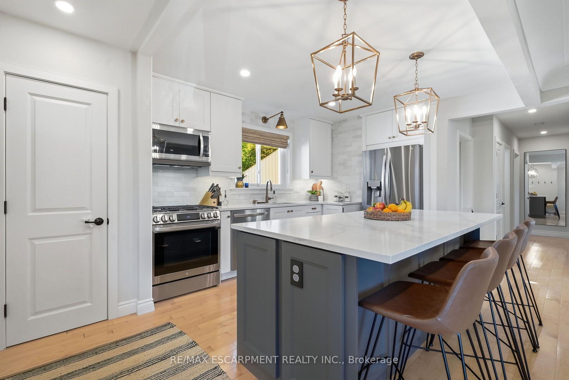 Photo 7 of 1453 Mountain Grove Avenue, Burlington, Mountainside — HOMEH