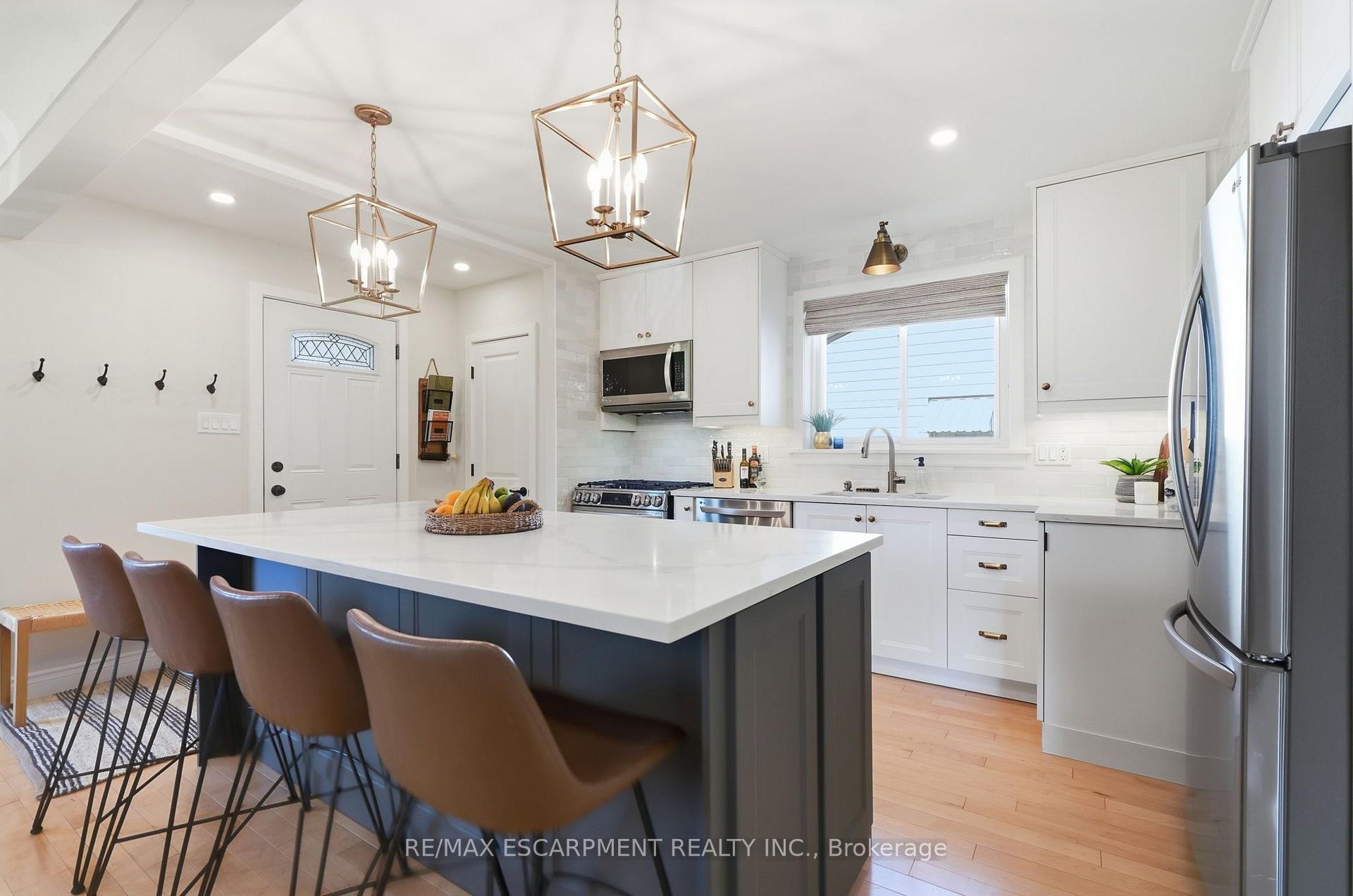 Photo 8 of 1453 Mountain Grove Avenue, Burlington, Mountainside — HOMEH
