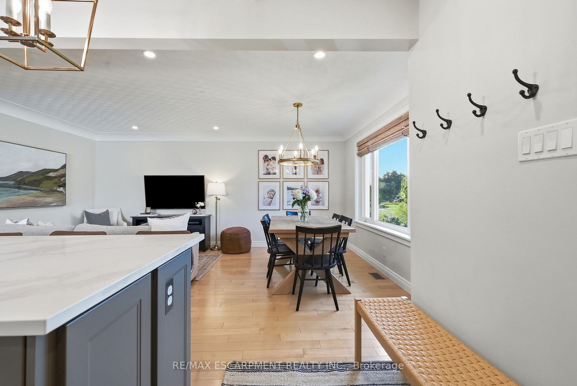 Photo 10 of 1453 Mountain Grove Avenue, Burlington, Mountainside — HOMEH