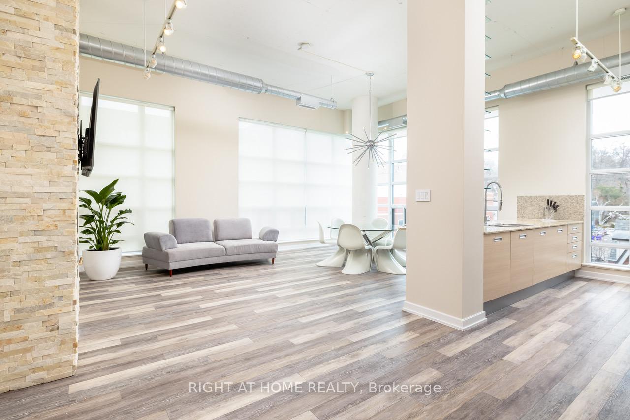 Photo 1 of Unit 306, 380 Macpherson Avenue, Toronto, Casa Loma — HOMEH